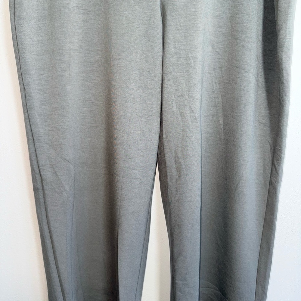 Maurices Cloud Scuba Wide Leg Sweatpants Sage Green High Rise NWT Large Women’s - Picture 4 of 13